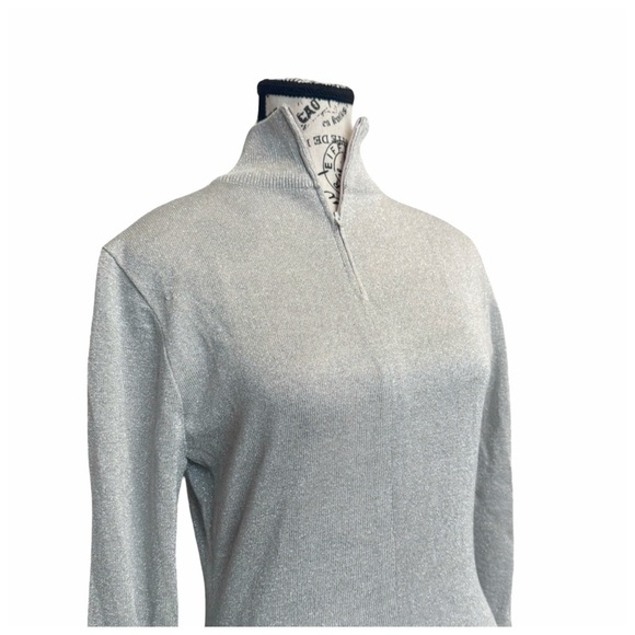 Lillie Ruben Vintage Women’s Long-Sleeve Zip-Collar Top. Metallic Silver. Small - Picture 5 of 10